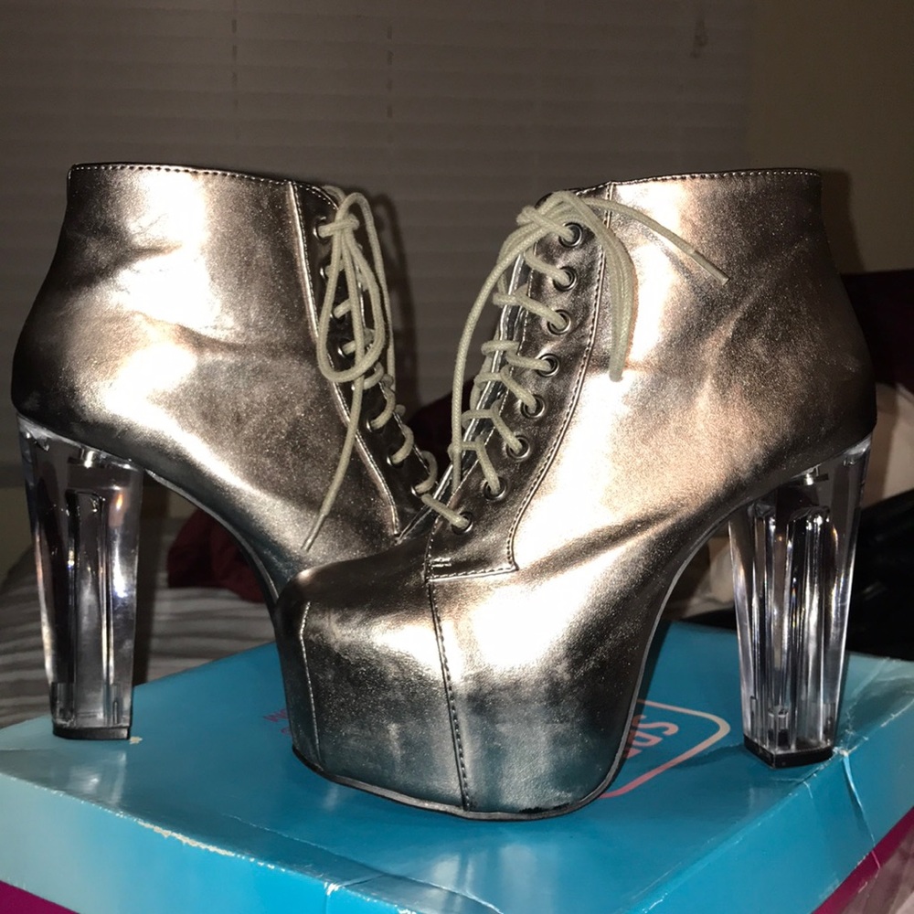 Ankle heel booties